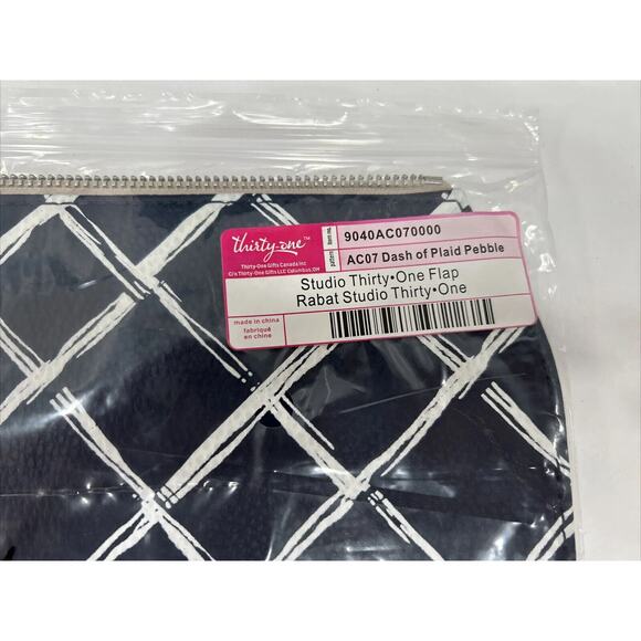 Thirty One Studio Modern Purse with Changeable Flap Shoulder Bag - Picture 3 of 16